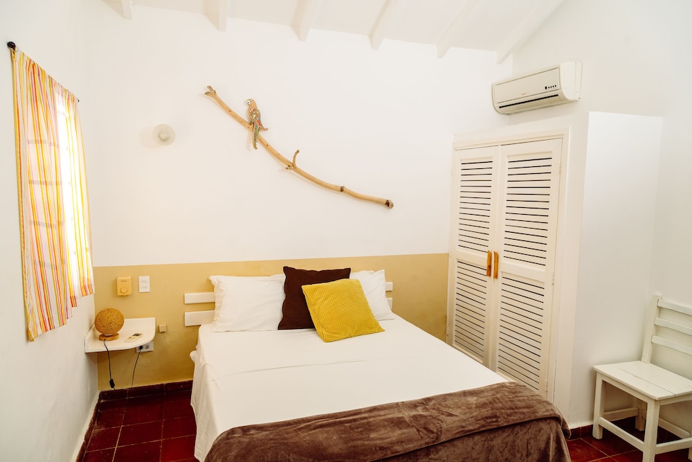 Camera Comfort, 1 letto queen, accessibile ai disabili, vista piscina (A/C)