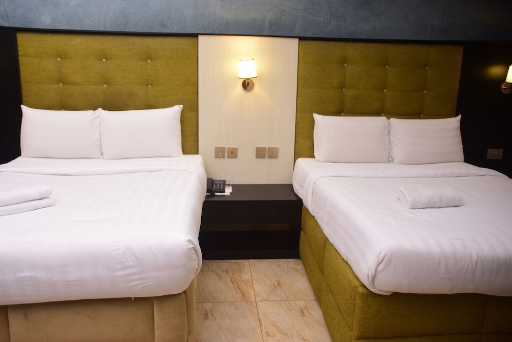 Deluxe Single Room, 1 Queen Bed photo 1