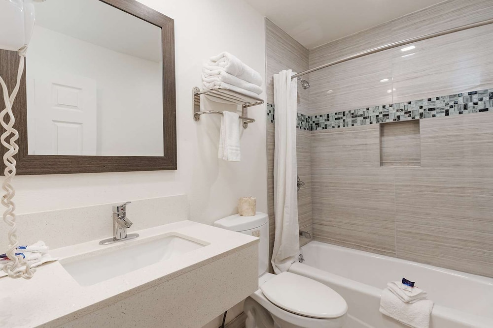 Family Suite, 2 Bedrooms, Non Smoking - Photo 9