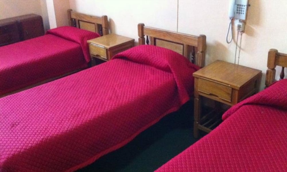 Triple Room, 3 Twin Beds, Private Bathroom photo 1