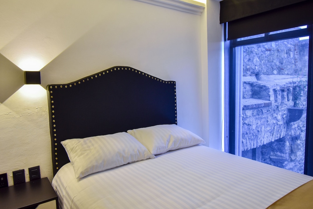 Double Room, 2 Double Beds, Courtyard View photo 2
