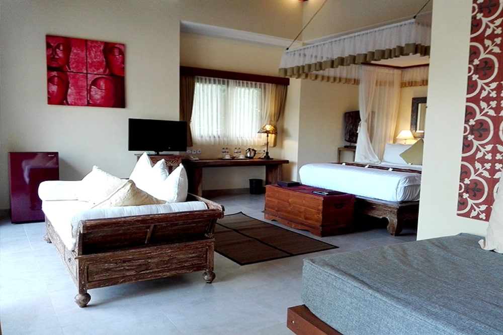Luxury Villa, 2 Bedrooms, Private Pool, Poolside - Photo 13