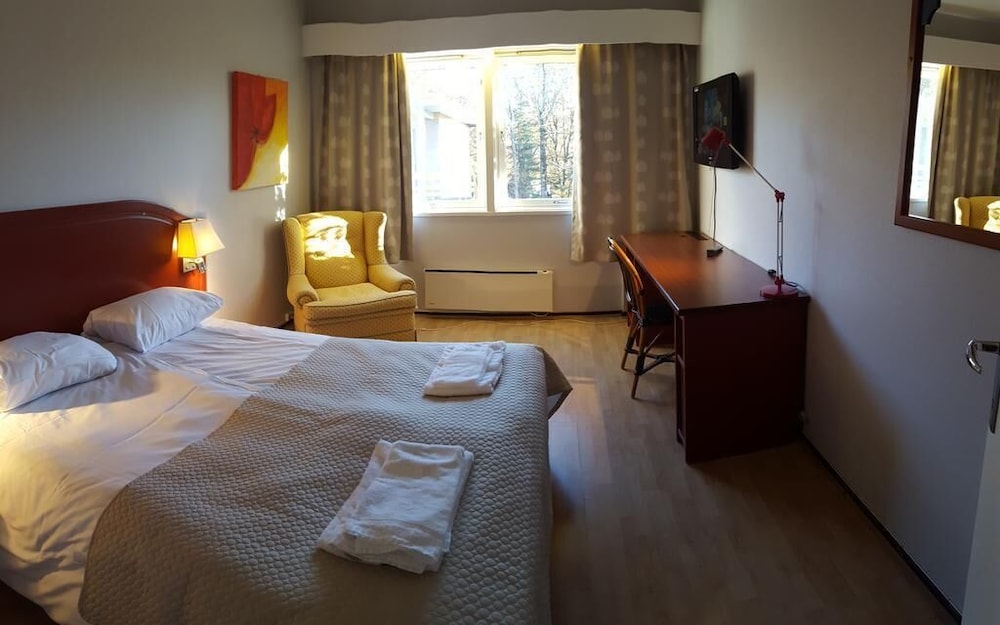 Standard Double Room - Photo 3