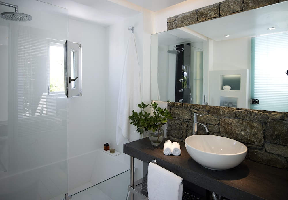 Superior Double Room, Sea View (First Floor) - Photo 6