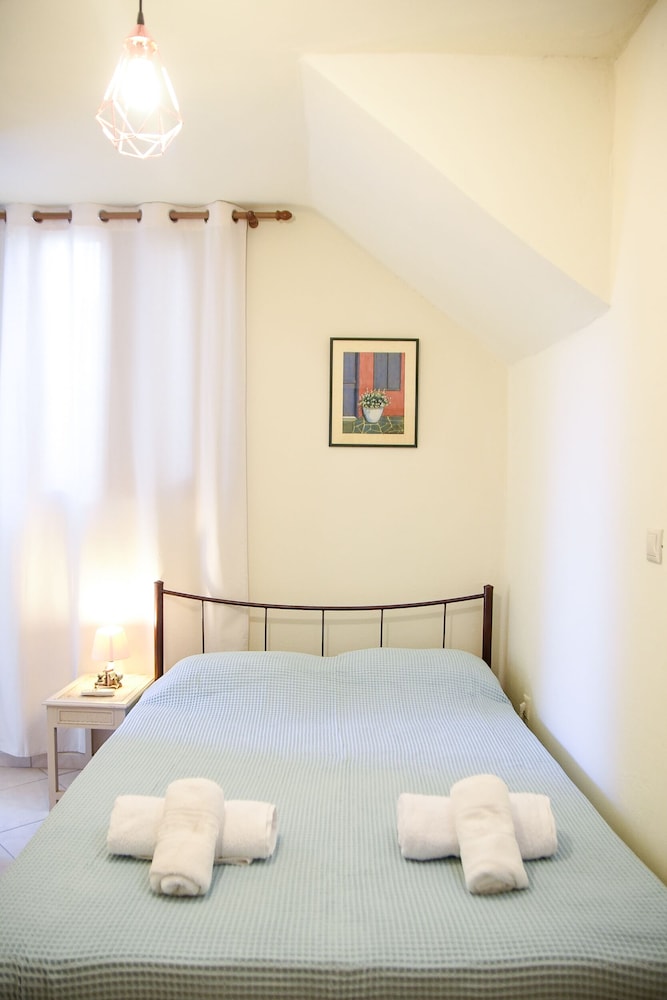 Basic Apartment, 2 Bedrooms, Beach View photo 2