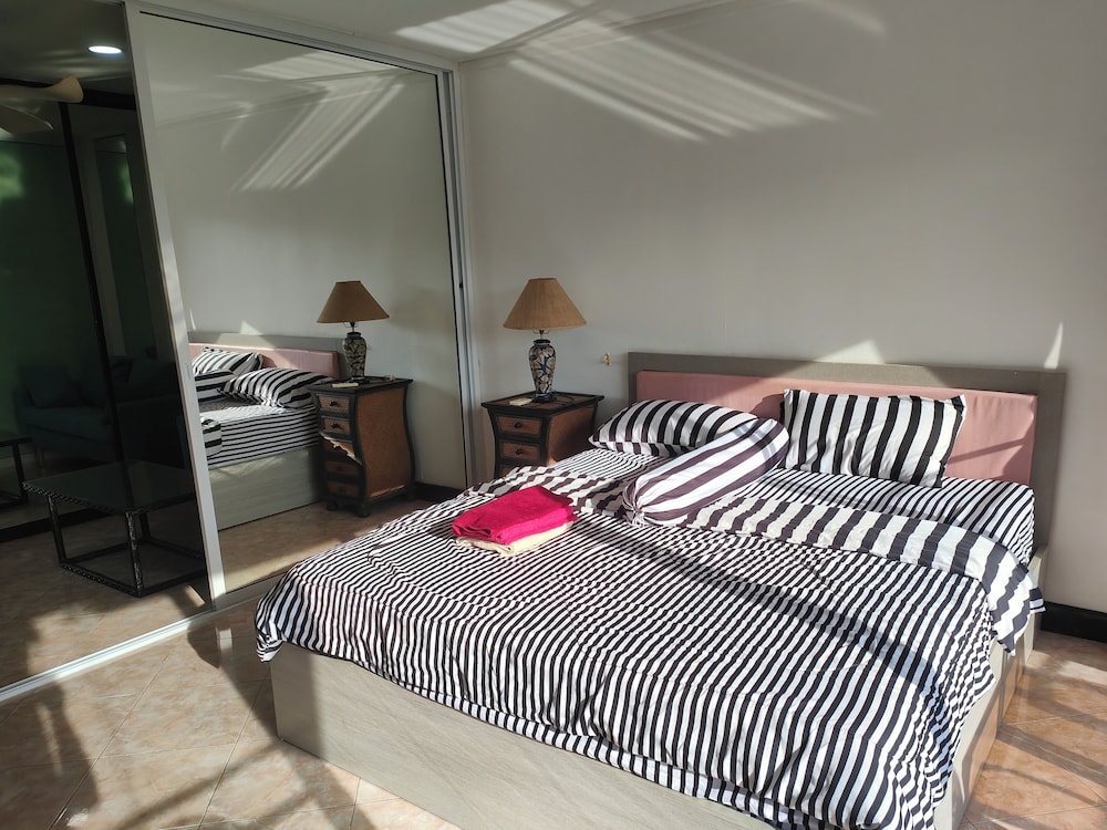 Apartment, 1 Bedroom, Smoking, Balcony