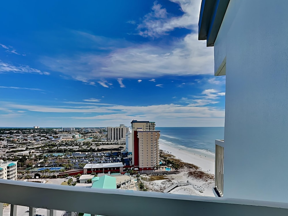 Condo, Multiple Beds, Balcony, Ocean View (#2017 - No Pets) photo 2