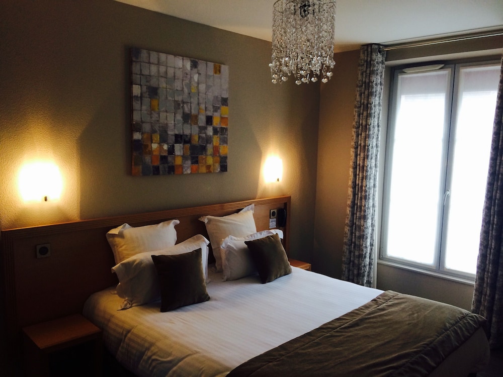 Standard Double Room photo 2