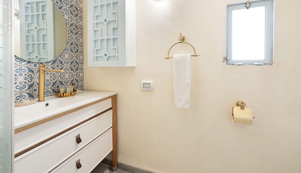 Double Room (3) photo 2
