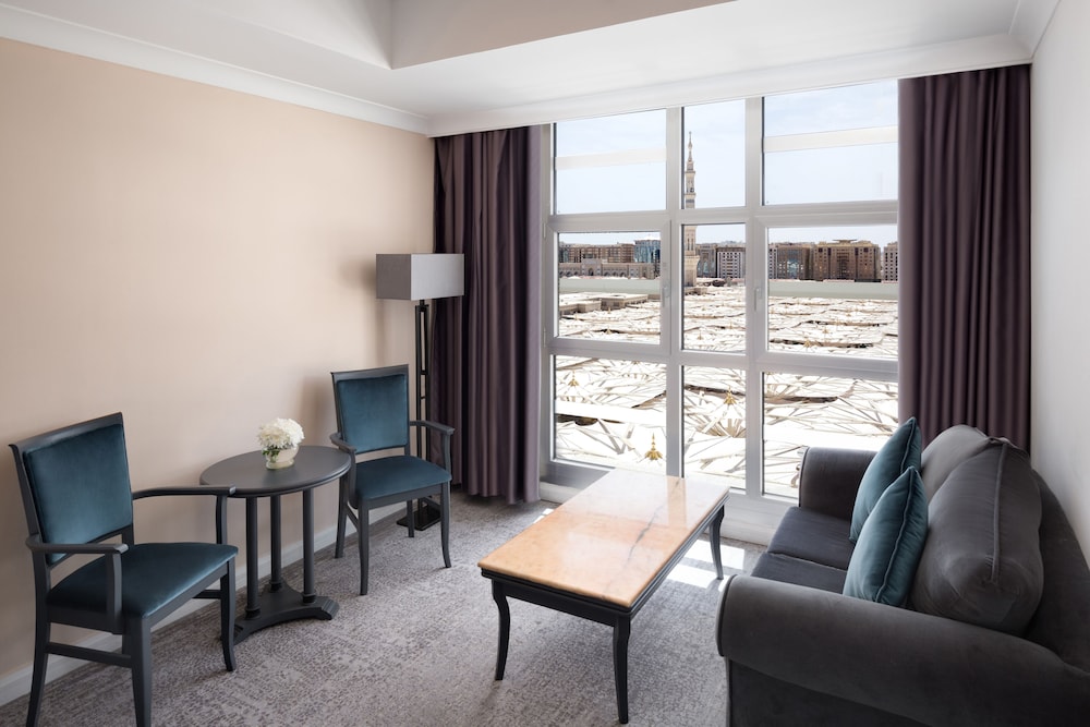 Deluxe Room, Multiple Beds (Haram View) - Photo 9