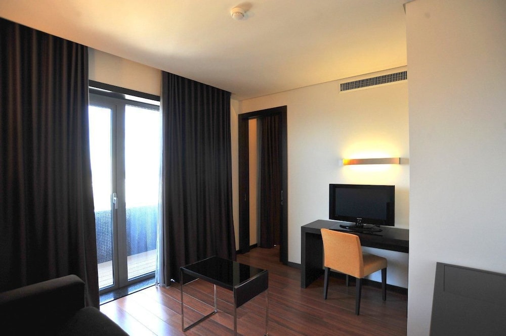 Junior Suite, Balcony - Photo 5