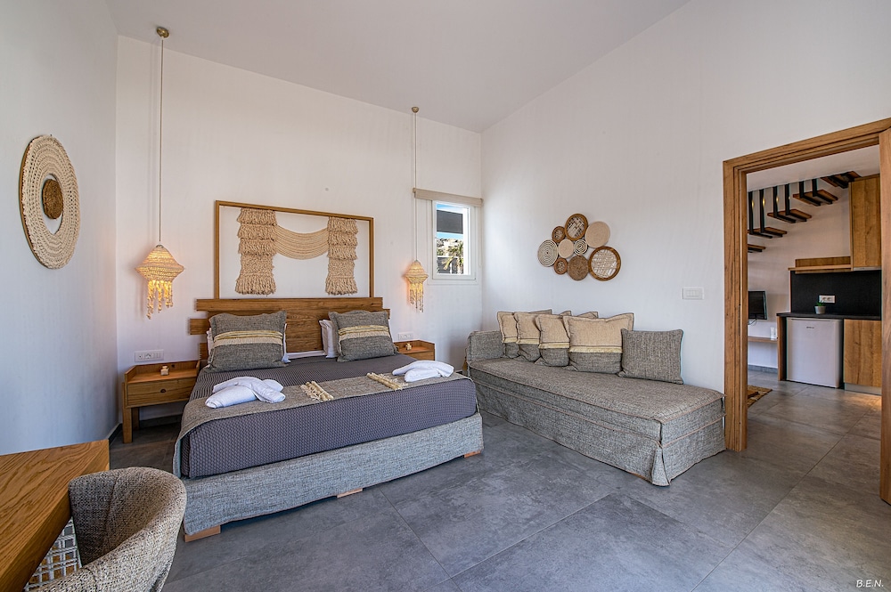Premium Maisonette With Private Pool