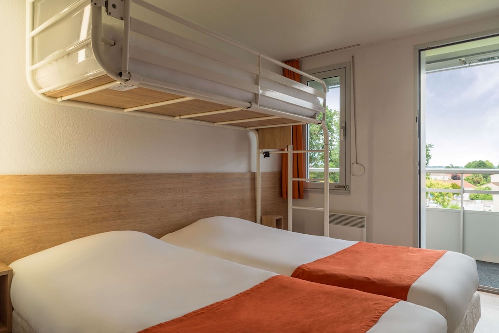 Standard Room, 2 Twin Beds - Photo 2