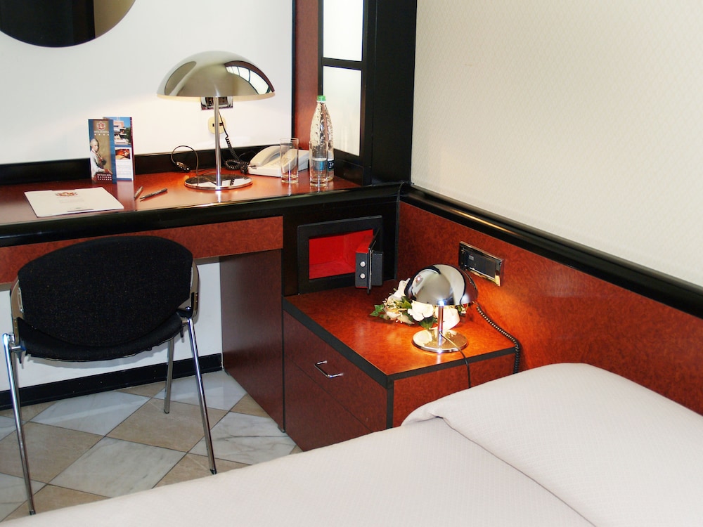 Classic Double or Twin Room photo 1