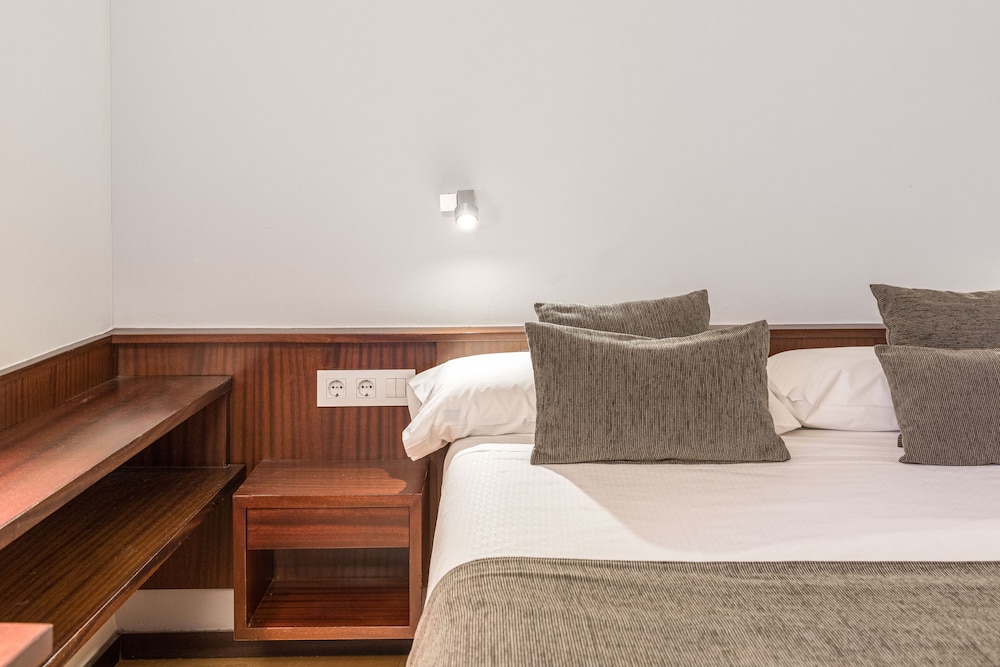 Standard Room - Photo 1