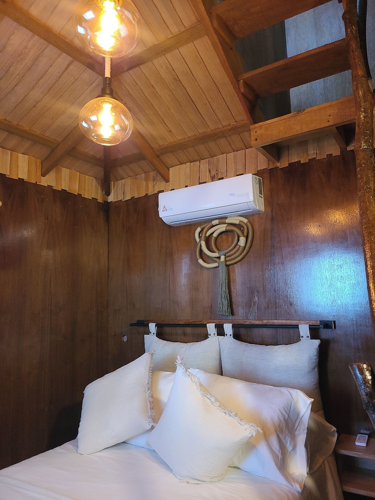 Comfort Tree House photo 2