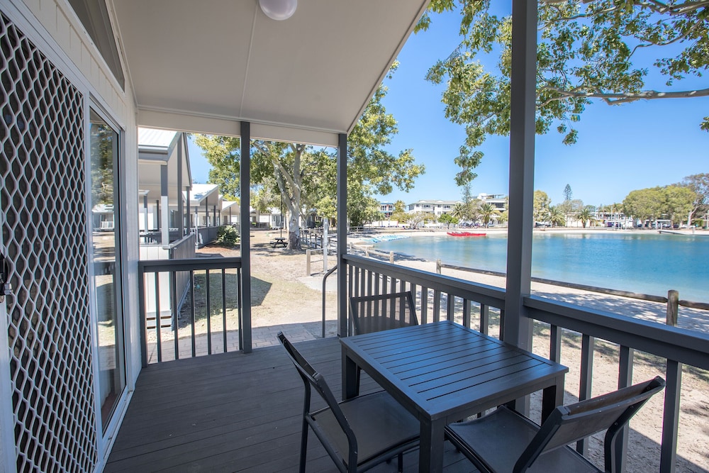 Superior Cabin, 2 Bedrooms, Non Smoking, River View (Waterfront) photo 3
