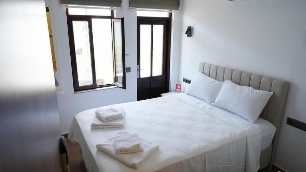 Economy Double Room, Balcony, City View