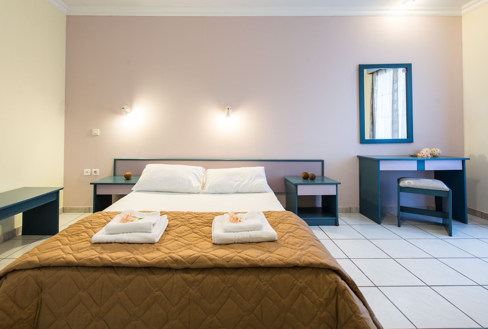 Basic Double Room, 1 Double Bed