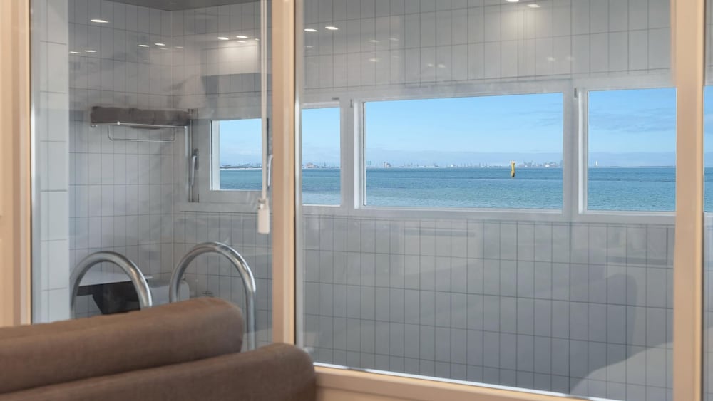 Basic Room, 1 Bedroom (A101 (Ocean View/ Private BBQ)) - Photo 8
