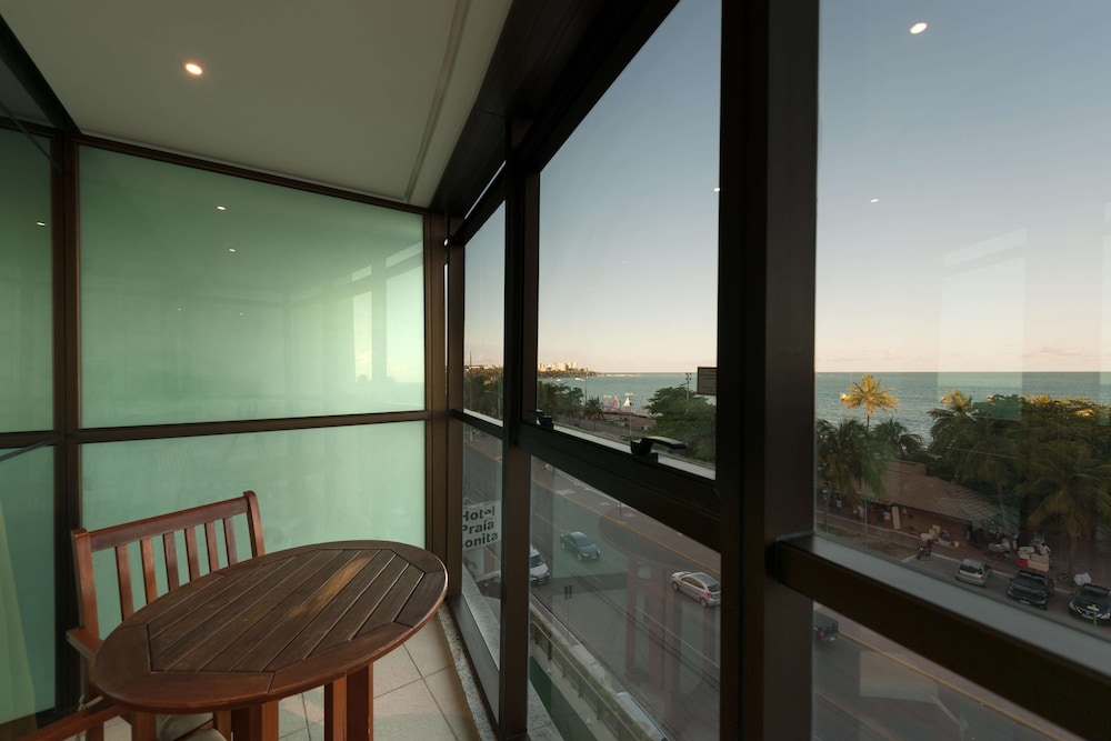 Premium Room, 1 King Bed, Balcony, Oceanfront - Photo 3