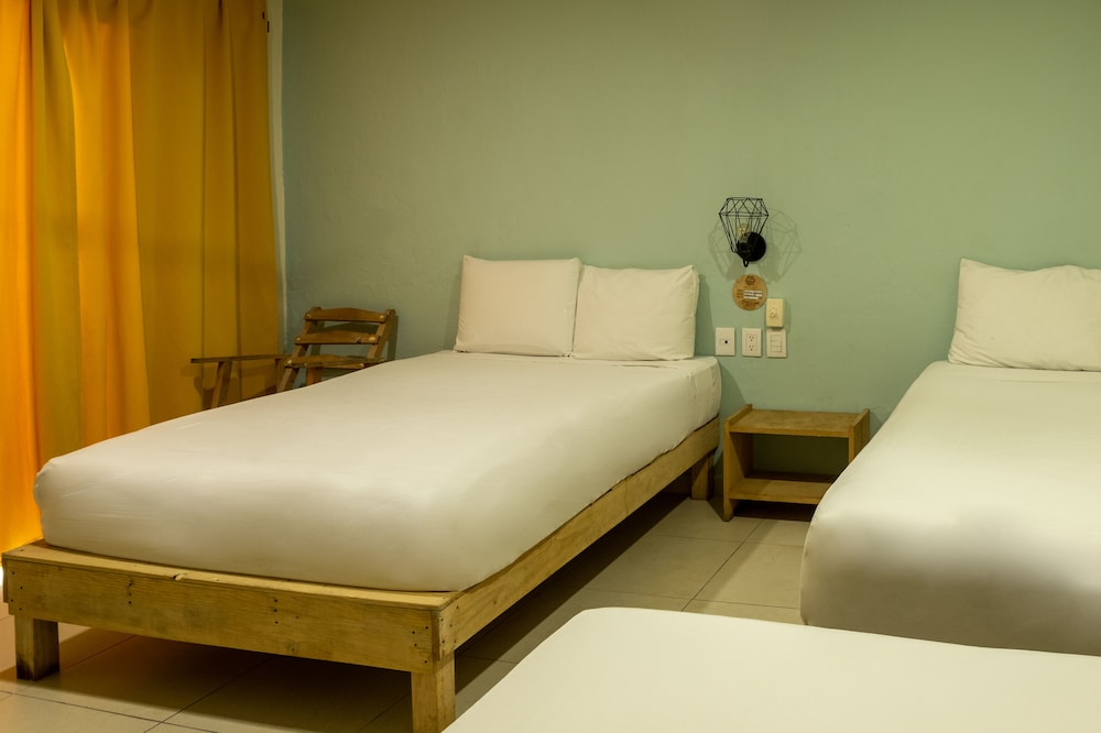 Standard Triple Room - Photo 7