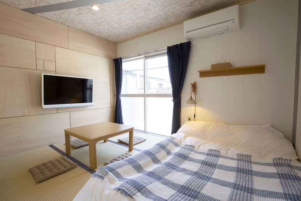 Japanese Style Double Room with 2 Futons, Non Smoking (206)