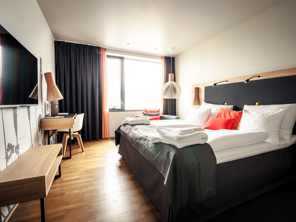 Deluxe Room, 1 Queen Bed