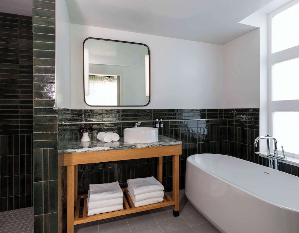 Suite (Broadway Suite) - Photo 2