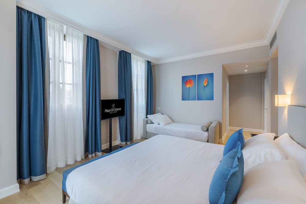 Family Classic Room (for 1,2,3 Pax)