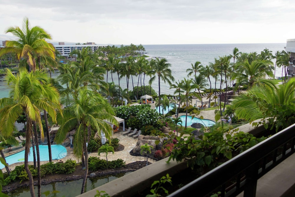 Premier Room, 2 Bedrooms, Ocean View (2 King Beds, With Living Area) thumbnail 6