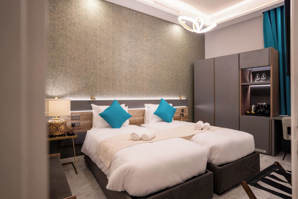 Economy Twin Room photo 2