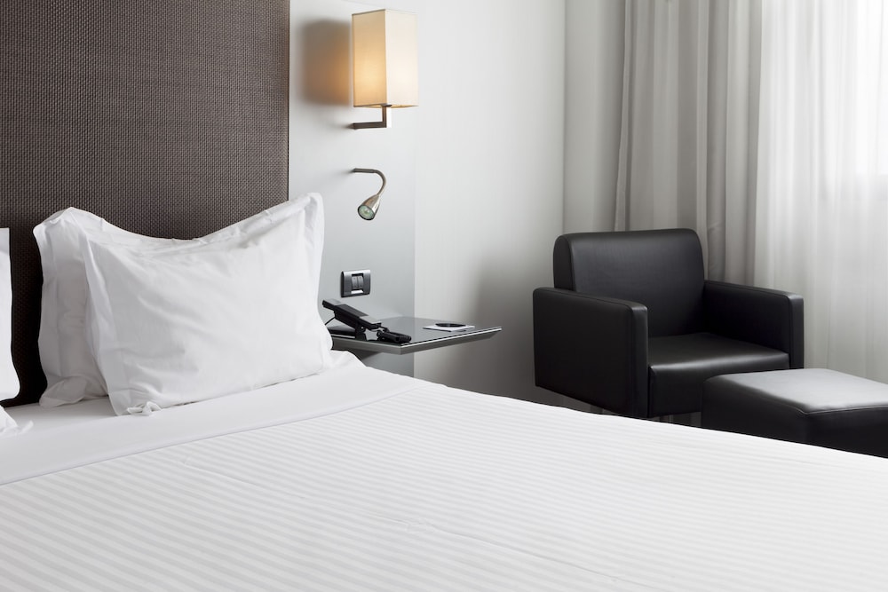 Standard Room, 1 Queen Bed