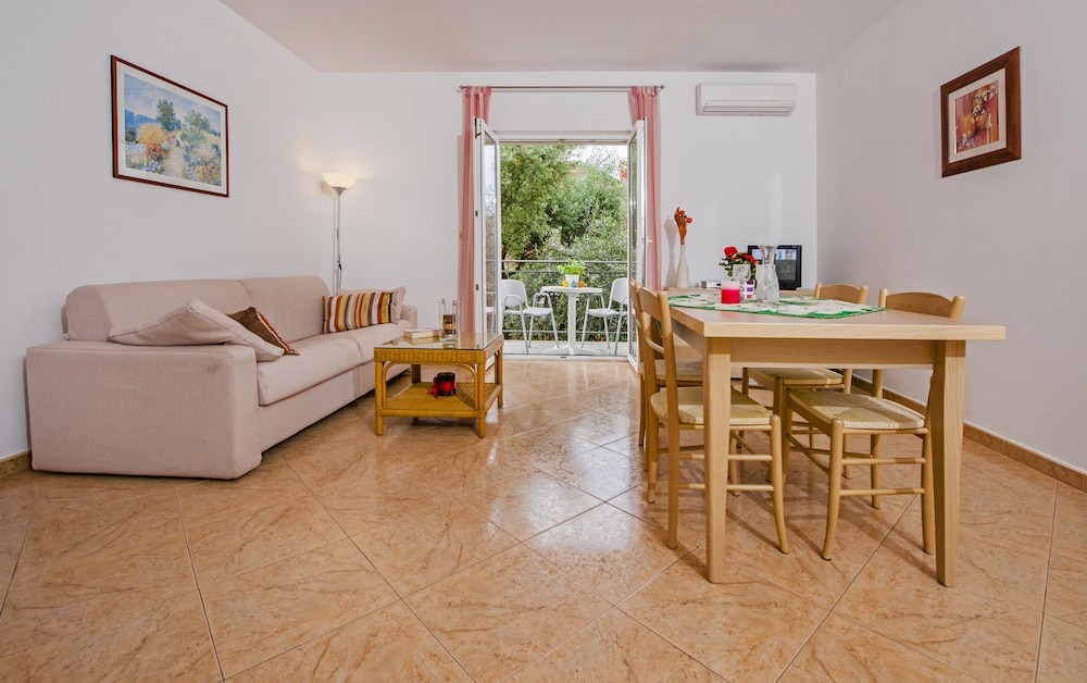 Apartment, 1 Bedroom, Balcony (A1)