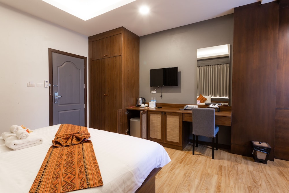 Standard Double Room - Photo 9