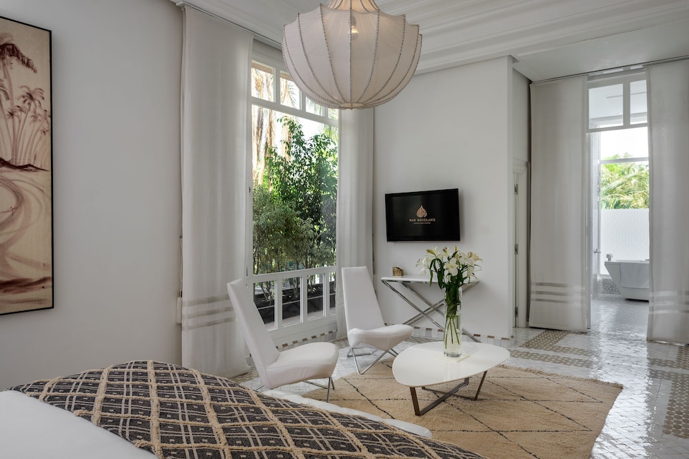 Suite (Blanche) thumbnail 6