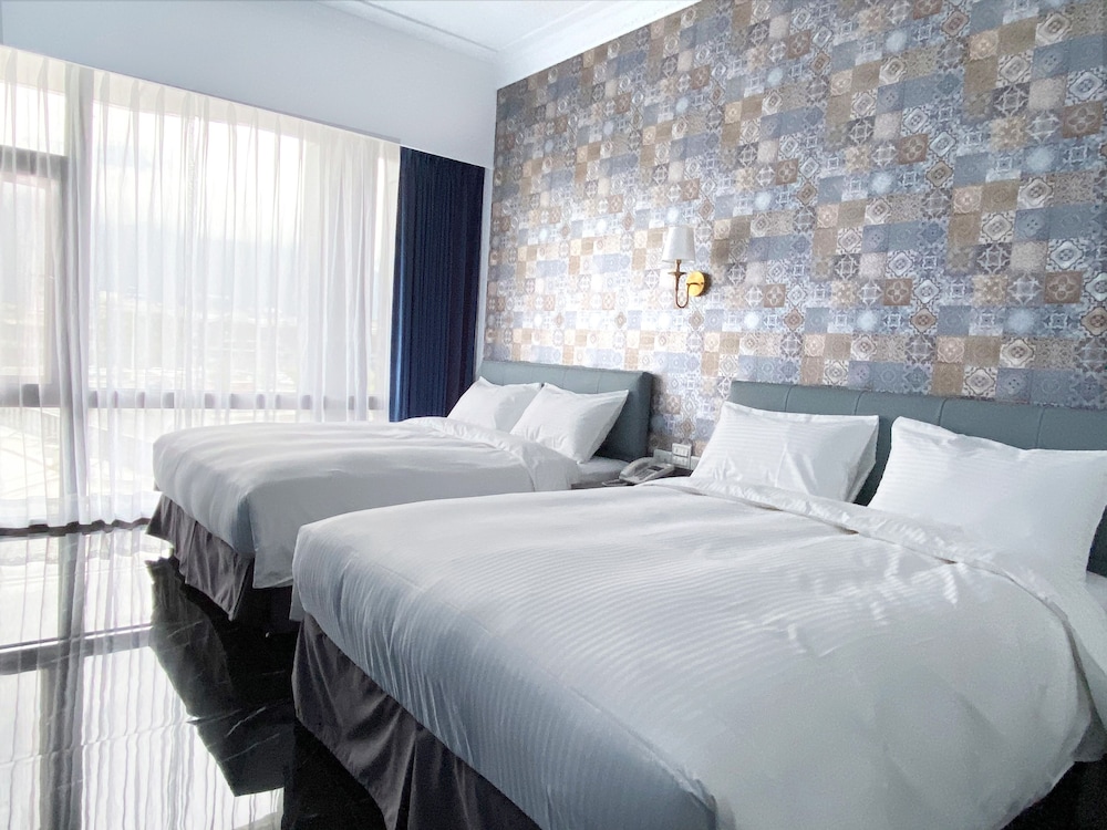 Romantic Quadruple Room