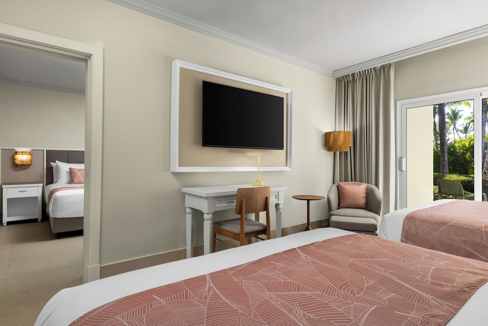 Junior Suite - 1 King Bed and 2 Double Beds
