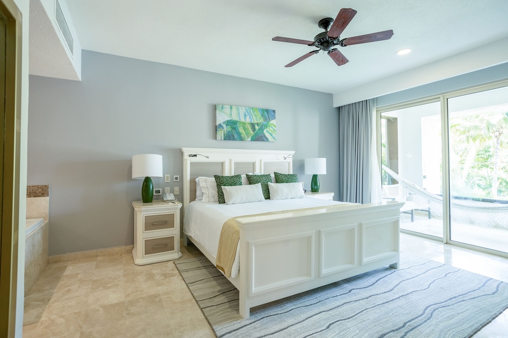 One Bedroom Ocean View - Photo 15