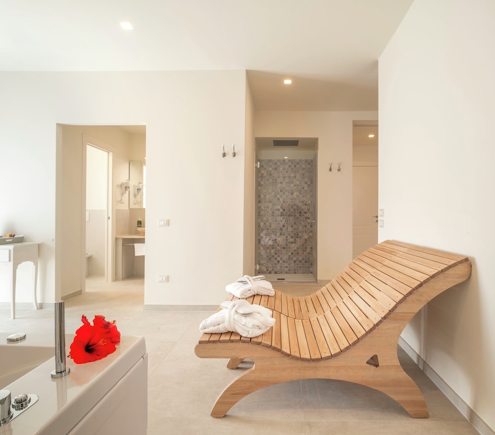 Romantic Suite photo 3