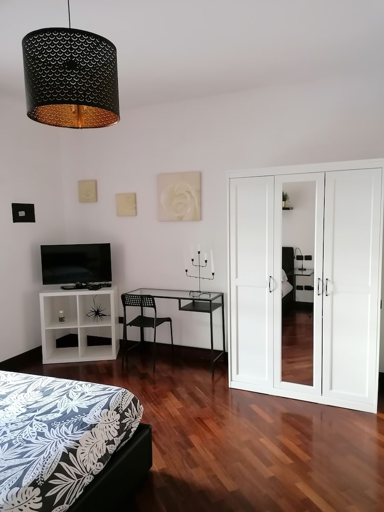 Luxury Studio Suite, 1 Bedroom photo 2