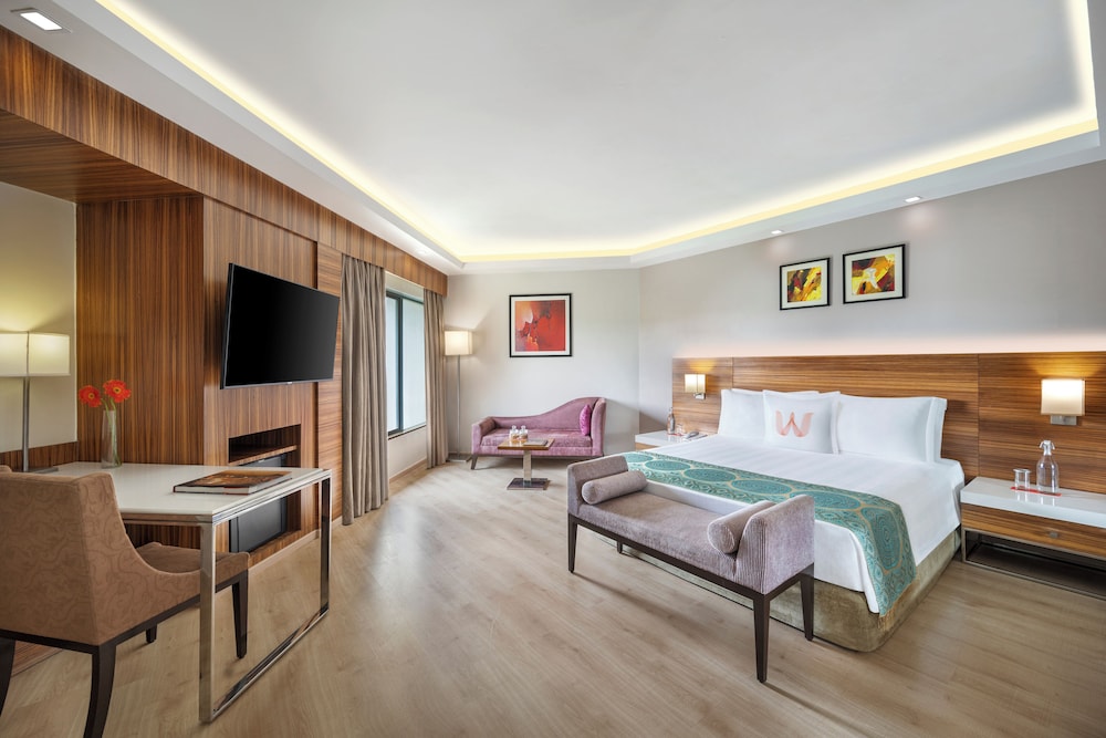 Suite, 1 King Bed, Garden View (Presidential Suite) photo 2