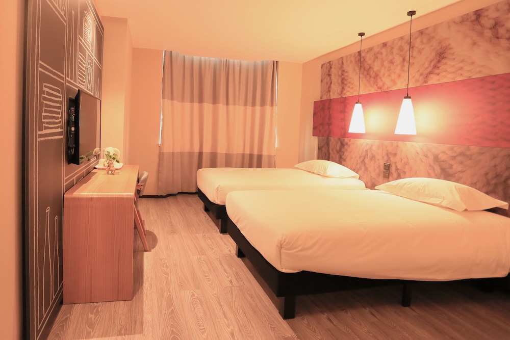 Standard Twin Room photo 3