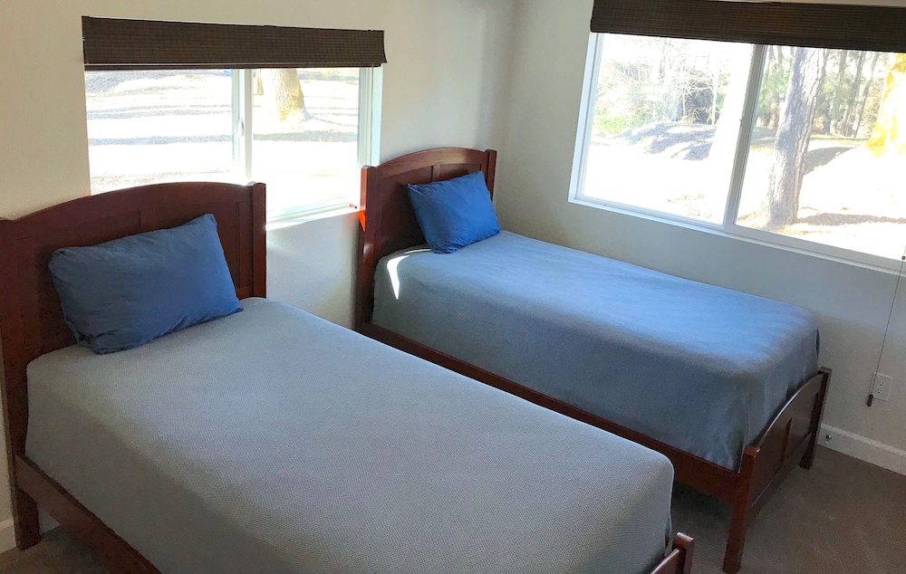 Alder Lodge - Tranquil Valley Retreat photo 3