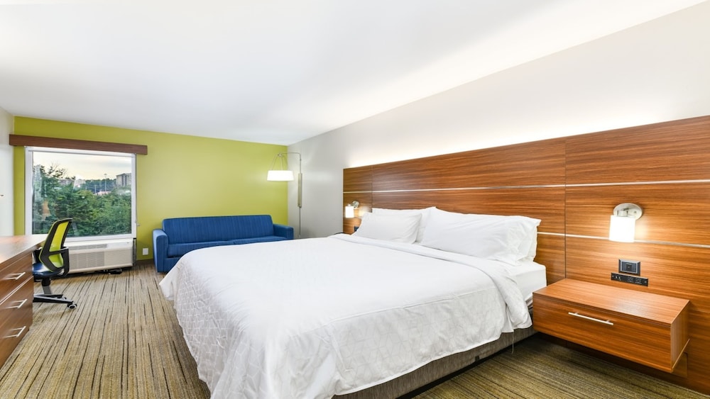 Standard Room, 1 King Bed - Photo 1