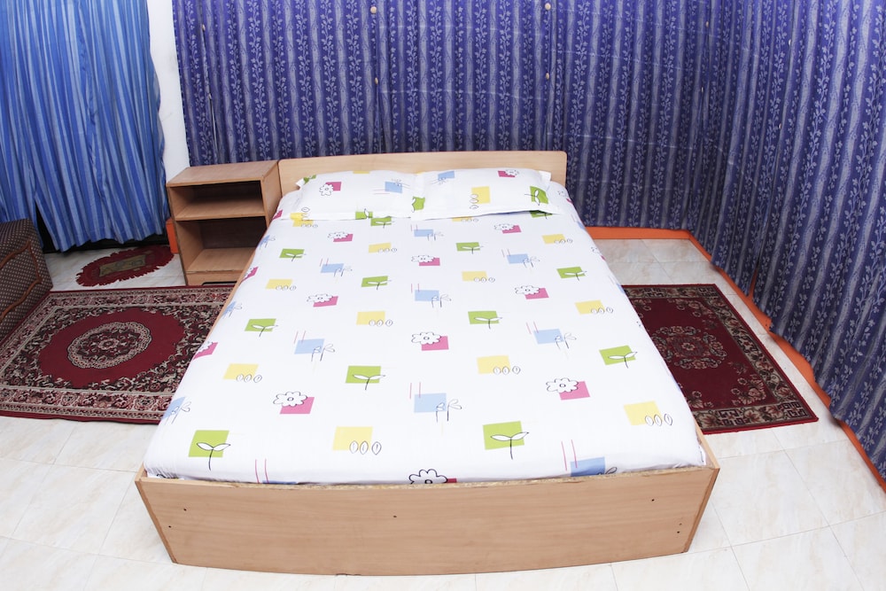 Standard Single Room, Multiple Beds photo 3
