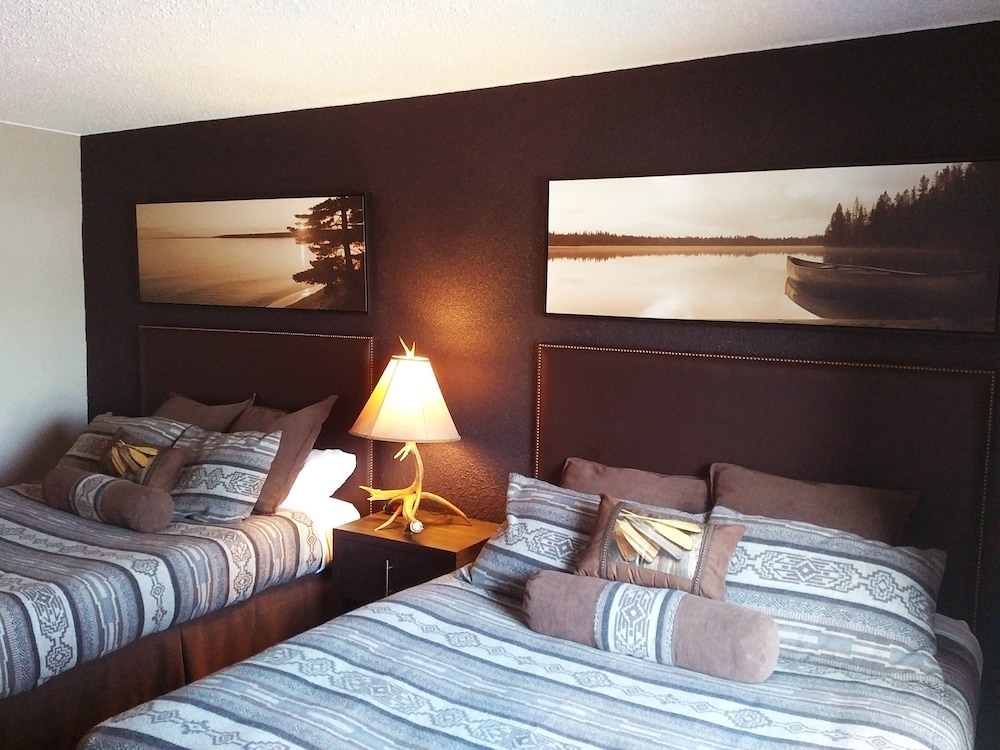 Superior Double Room, 2 Queen Beds photo 1
