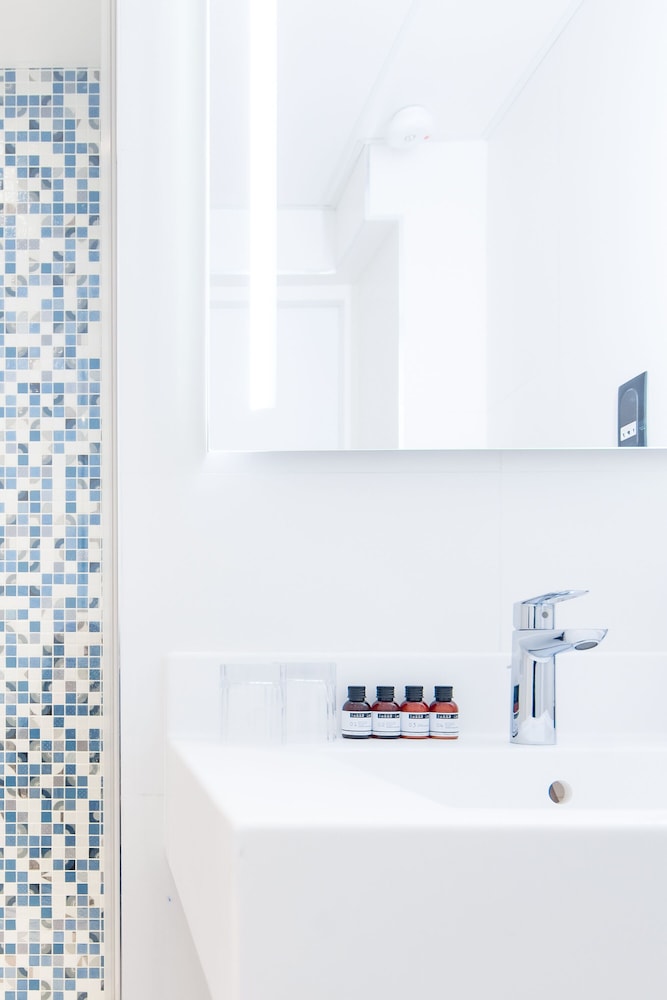Apartment thumbnail 6