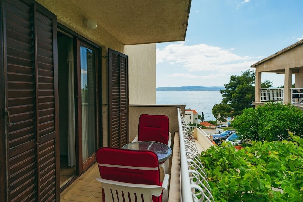 Apartment (Lovre - close to the sea - A3(5)) photo 1