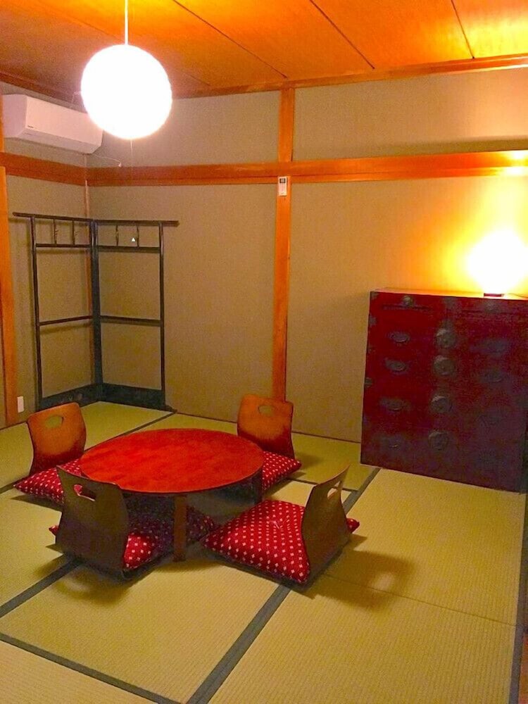 Private Traditional Japanese Style Room 2B Max 4 Guests, Shared Bathroom photo 1